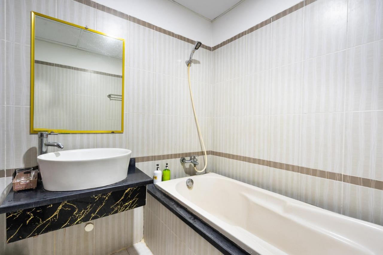 Super Oyo 1160 Hai Phong Hotel Ho Chi Minh-staden Exteriör bild